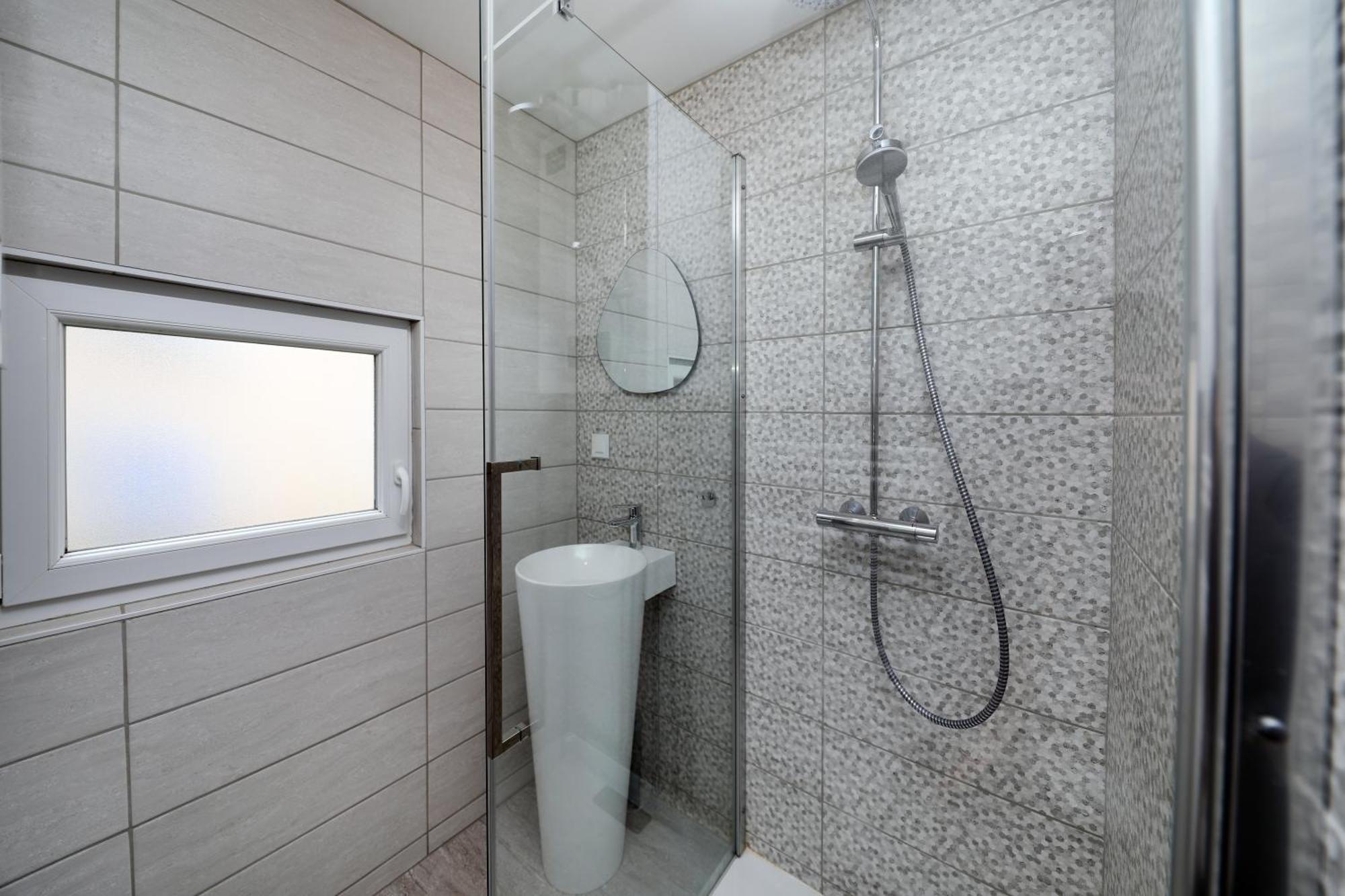 Gite L'Echappee De 2 A 10 Pers Renove A Neuf 克松吕-隆日梅 外观 照片